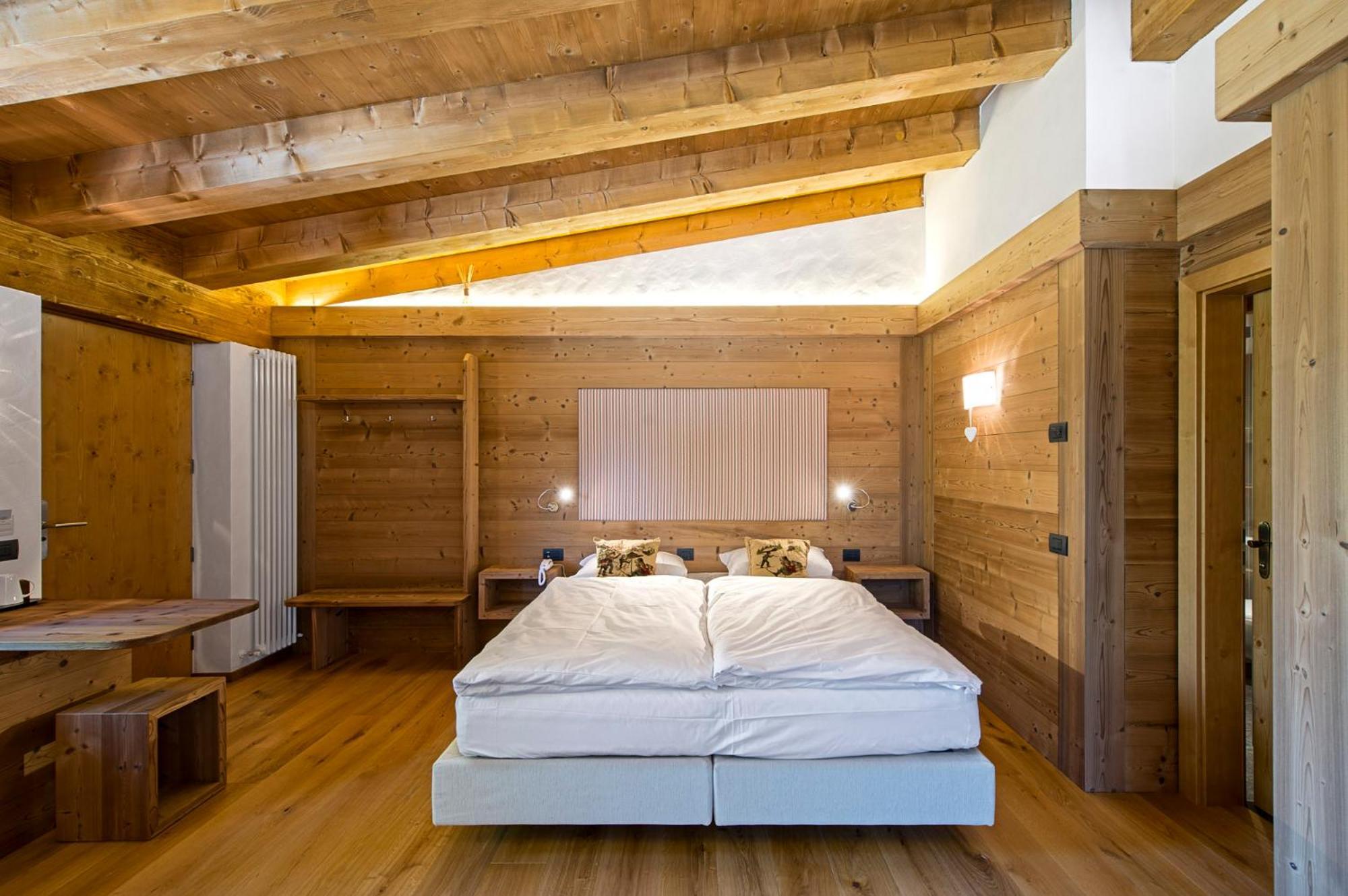 白塔弗莱那住宿加早餐旅馆 科尔蒂纳丹佩佐 外观 照片
